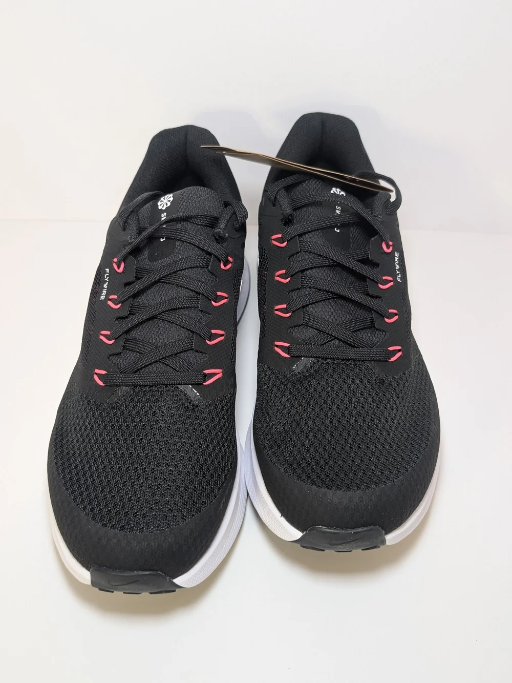 Nike Run Swift 3 Women’s SZ 10 Black/Pink/White Shoes